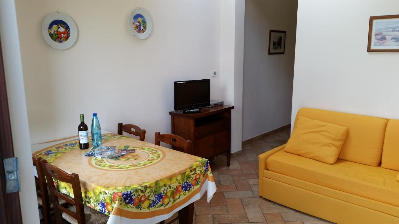 Casale Del Conero Aparthotel Porto Recanati Buitenkant foto