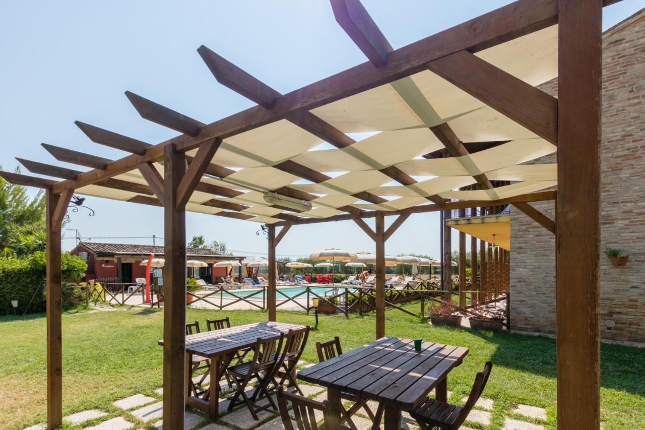 Casale Del Conero Aparthotel Porto Recanati Buitenkant foto